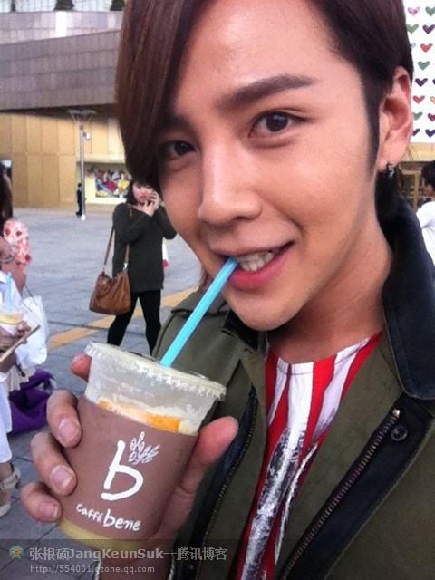 张根硕的每一款发型都有个性