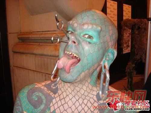 世界上最奇怪的人,胆小者慎入。