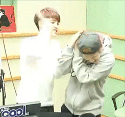 让朴灿烈知道了他会揍你的嘟嘟