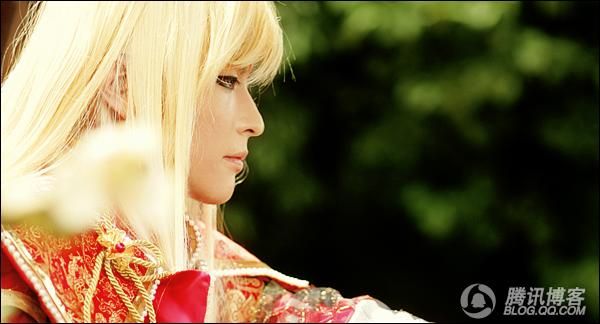 小小白cosplay五福娃